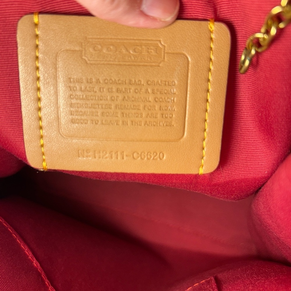 Coach Old Rose/Beige Signature Cashin Chain Tote - Picture 6 of 13